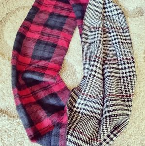 Reversible Scarf